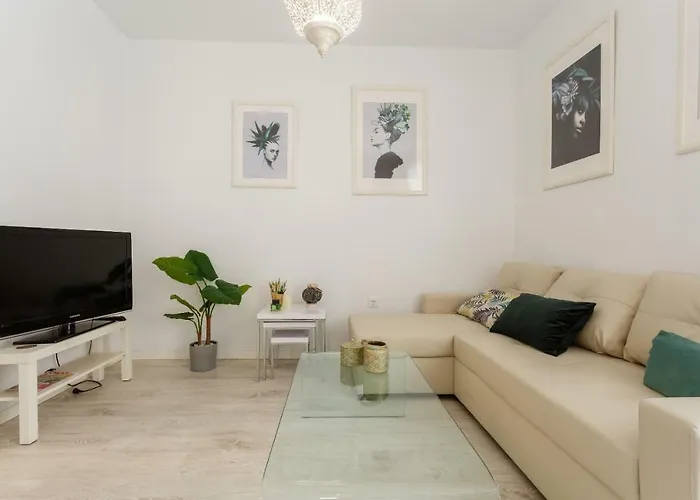 Capuchinos Family By Cadiz4rentals